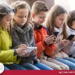 Sosyal Medya Ergenlerin Özgüvenini Zedeliyor.